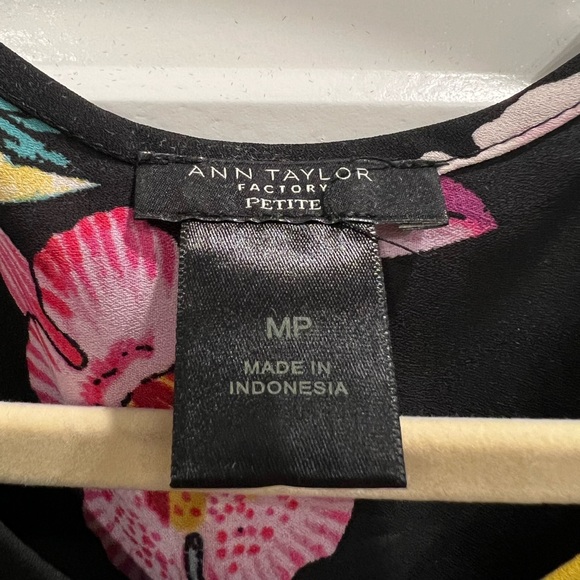 Ann Taylor Factory Flower Blouse - Picture 3 of 5